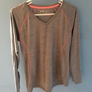 Long sleeve workout shirt